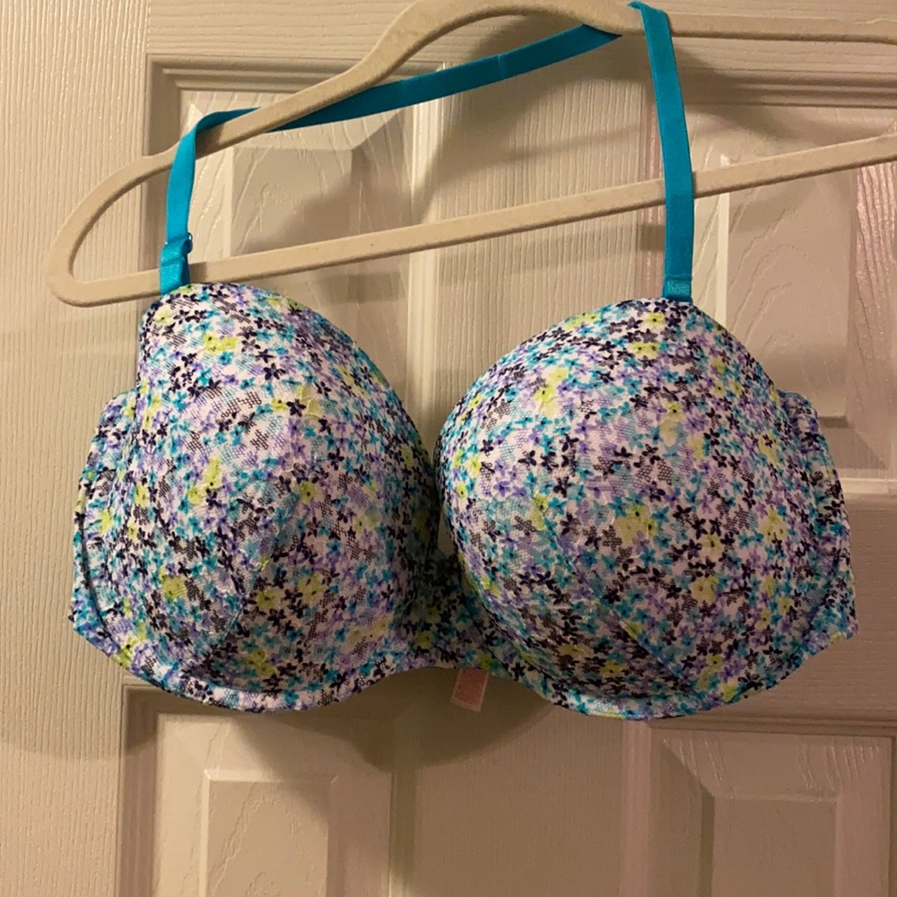 Floral lace Victoria secret bra